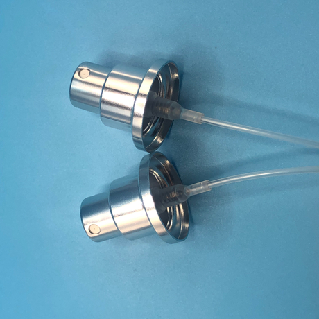 Parfüm meraklıları için profesyonel parfüm pompası püskürtücü hassas uygulama